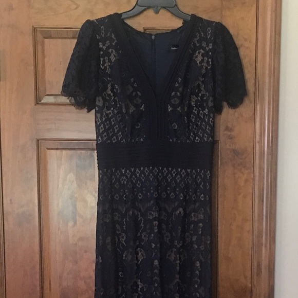 NWT Tadashi Jessamyn Lace Gown in Blue- Size 10.-SORRY NOT AVAILABLE - Picture 15 of 15